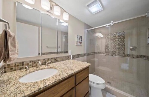 Broken Arrow Casa | 4/2 BR Ranch House on Golf Course, Tulsa!