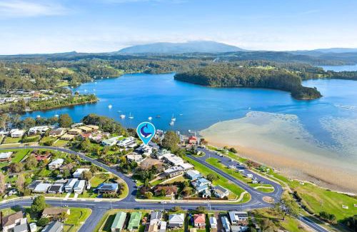 Narooma Casa | 4-53 Forsters Bay Road, Narooma - Blue Water Villas