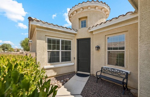 Maryvale Casa | 4 Bdrm - Minutes from Westgate & Cardinals Stadium