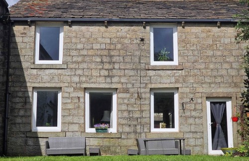 Crawshaw Booth Cabaña | 4 bed charming, Family-friendly cottage, built in 1694