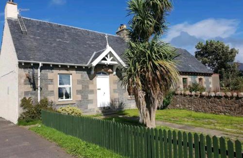 Campbeltown Casa | 4 Bed Cottage Sleeps 6-Pet-Friendly-Private Garden