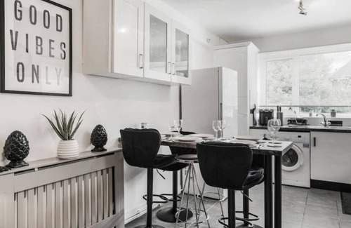 Streatham Hill Apartamento | 4 Bed Flat Sleeps up to 9 Close to Brixton