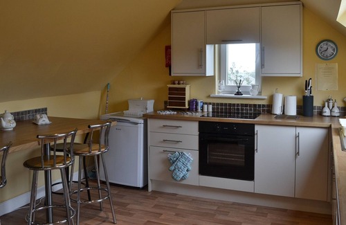 Malltraeth Cabaña | 4 bedroom accommodation in Gwalchmai near Llangefni