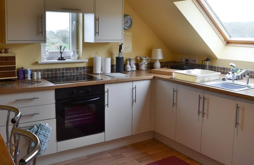 Malltraeth Cabaña | 4 bedroom accommodation in Gwalchmai near Llangefni