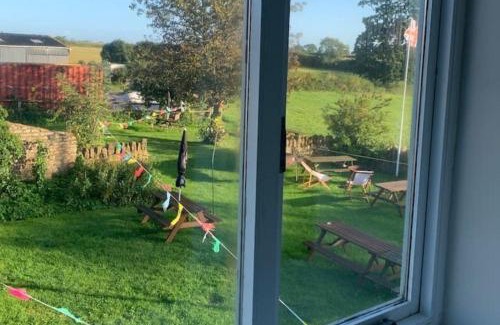 Shoscombe Casa | 4 Bed - Historic Inn & Cider Pub - Free Parking