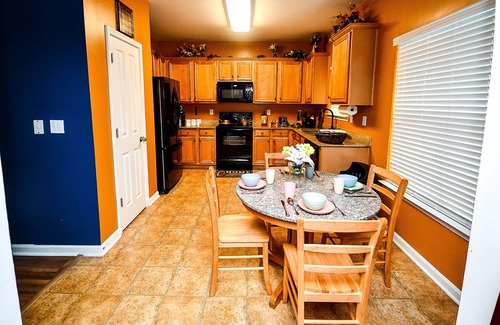 Church Street Casa | 4 - Bed home, w/ Cali King Bed - 12 mins. to DTWN