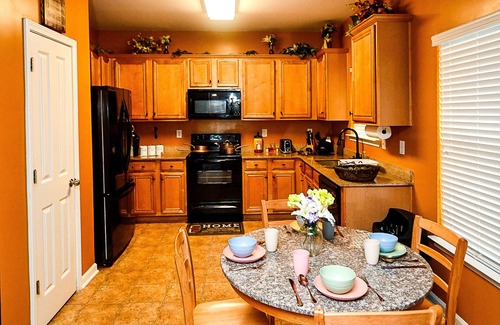 Church Street Casa | 4 - Bed home, w/ Cali King Bed - 12 mins. to DTWN