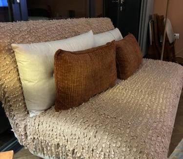 Whitton Casa | 4 bed house close to Allianz Stadium, LHR and London 20mins away