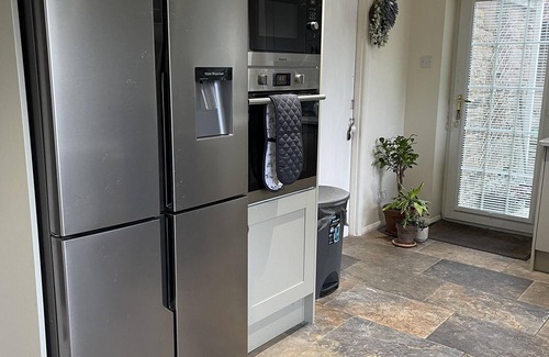 Bardsey Casa | 4-Bed House in Wetherby, sleeps 8, near York