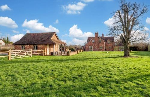 Awre Casa | 4 Bed in Blakeney 90589