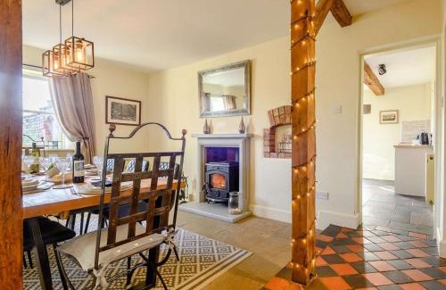 Awre Casa | 4 Bed in Blakeney 90589