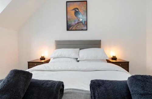 Coulsdon West Casa | 4-Bed in Coulsdon 20 min London, 20 min Gatwick