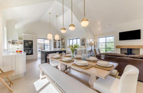 Llandovery Casa | 4 Bed in Halfway oc-t33077