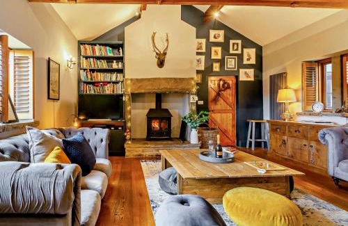 Dobcross Casa | 4 Bed in Marsden 94015