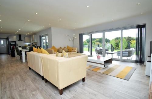 Felton Casa | 4 Bed in Oswestry 75175