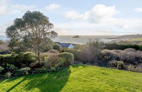 Wembury Casa | 4 Bed in Wembury 54383