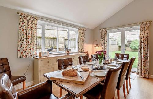 Leavening Casa | 4 Bed in York G0091