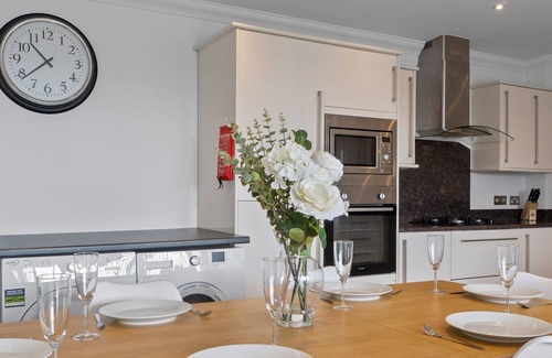 Plymouth Casa | 4 Bed - Smeatons by Pureserviced