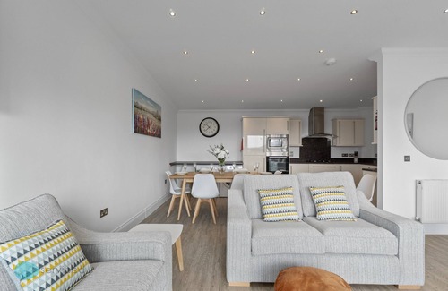 Plymouth Casa | 4 Bed - Smeatons by Pureserviced