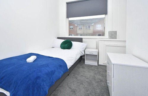 Forsbrook Apartamento | 4-Bed Stay in Stoke-on-Trent near Alton Towers