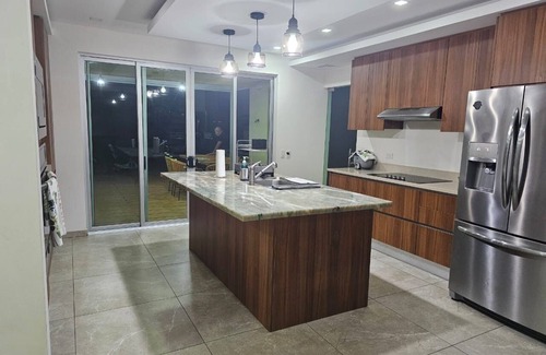 Cantón de Parrita Casa | 4-bedroom house in delightful Parrita Playa Bandera Puntarenas with WiFi, AC