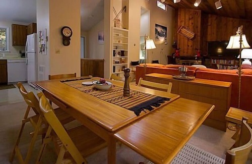Campton Casa | 4 Bedroom 2 Bath Chalet Waterville Estates Sleeps 12
