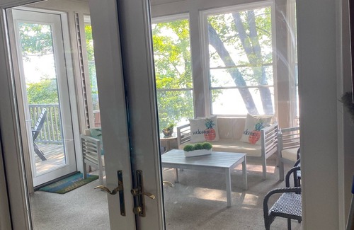 West Olive Casa | 4 habitaciones, 3 baños, Lake House, Private Lake Beach Beach House