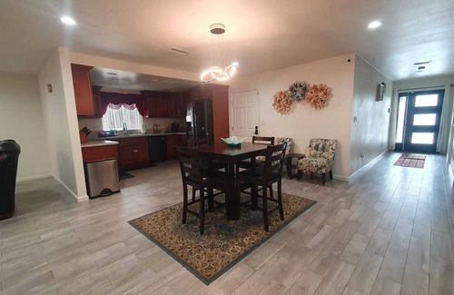 Harbor Casa | 4 Bedroom/3Full Bath/LAX/Carson/Long Beach/Torrance/Hawthorne/Los Angeles