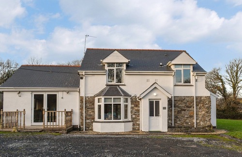 Kidwelly Cabaña | 4 bedroom accommodation in Kidwelly