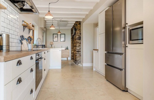 Llanelli Cabaña | 4 bedroom accommodation in Llanelli