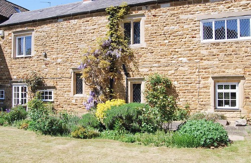 Grantham Cabaña | Alojamiento de 4 habitaciones en Harlaxton, near Grantham