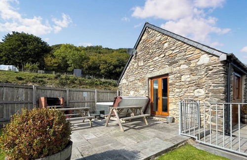 Corwen Cabaña | 4 bedroom accommodation in Corwen