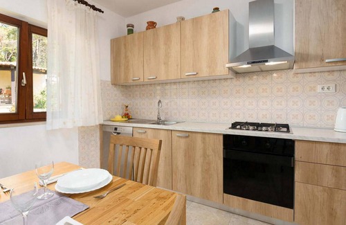Mugeba Casa | 4 bedroom accommodation in Porec