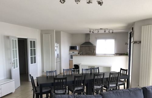 Egat Apartamento | 4 Bedroom Apartment in a Quiet Area