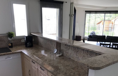 Egat Apartamento | 4 Bedroom Apartment in a Quiet Area