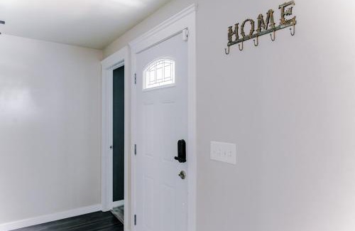 Burlington Casa | 4-bedroom Burlington with AC & Wifi