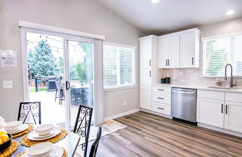 Highlands Ranch Casa | 4-Bedroom Comfort Near It All Fire Pit & More!