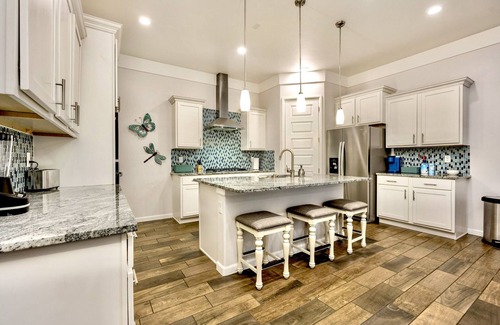 Mesilla Park Casa | 4 Bedroom Contemporary Model Home