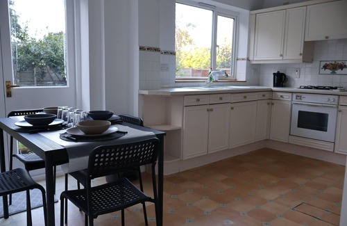 Barnt Green Casa | 4 bedroom cosy home in solihull