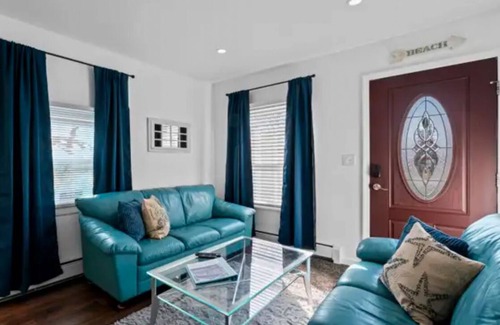 Keansburg Casa | 4-bedroom cozy beach house