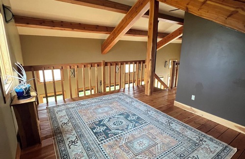 West Yellowstone Casa | 4-bedroom house in West Yellowstone on the way to Big Sky and Bozeman