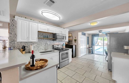 Bayview Casa | 4-bedroom house in charming St. Petersburg