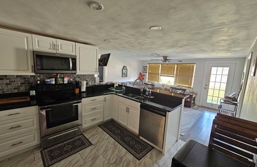 Grove City Casa | 4-bedroom house in charming Englewood with WiFi, AC. Relax and unwind