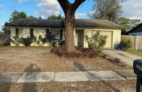 Pine Hills Casa | 4-bedroom house in wonderful Orlando with AC