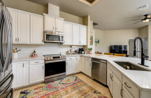 New Port Richey Casa | 4-bedroom house, Shooting Star Haven