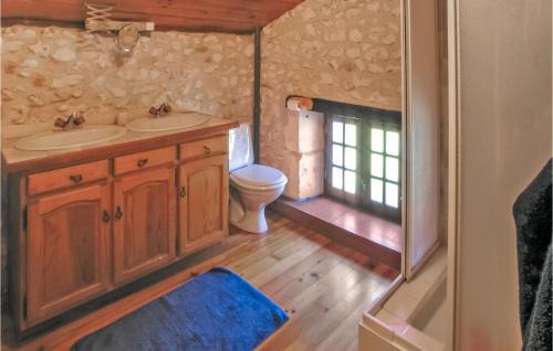 Douzillac Casa | 4 Bedroom Lovely Home In Douzillac