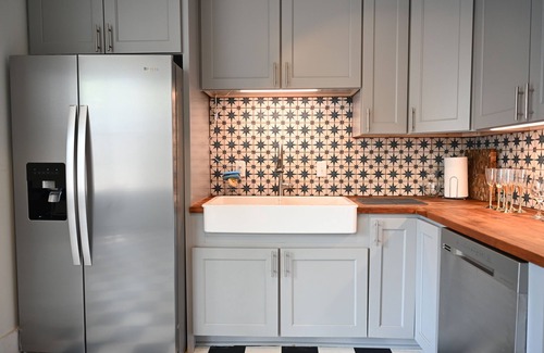 Midtown Casa | 4 Bedroom Memphis Historic Home and Summer In-ground Swimming Pool