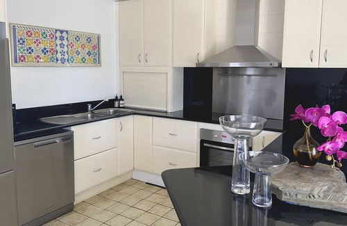 Bundeena Casa | 4 Bedroom Mid-Century Home with Ocean Views