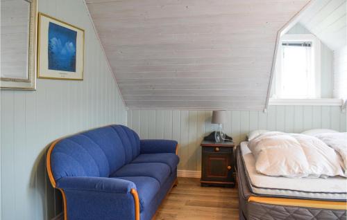 Selbjorn Casa | 4 Bedroom Nice Home In Bekkjarvik