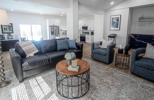 Old Seminole Heights Casa | 4-bedroom vacation home near Tampa Riverwalk - 6-minute drive